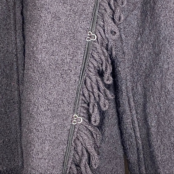 Clothes by Revue || Boiled Wool Sweater/Jacket - Picture 10 of 12